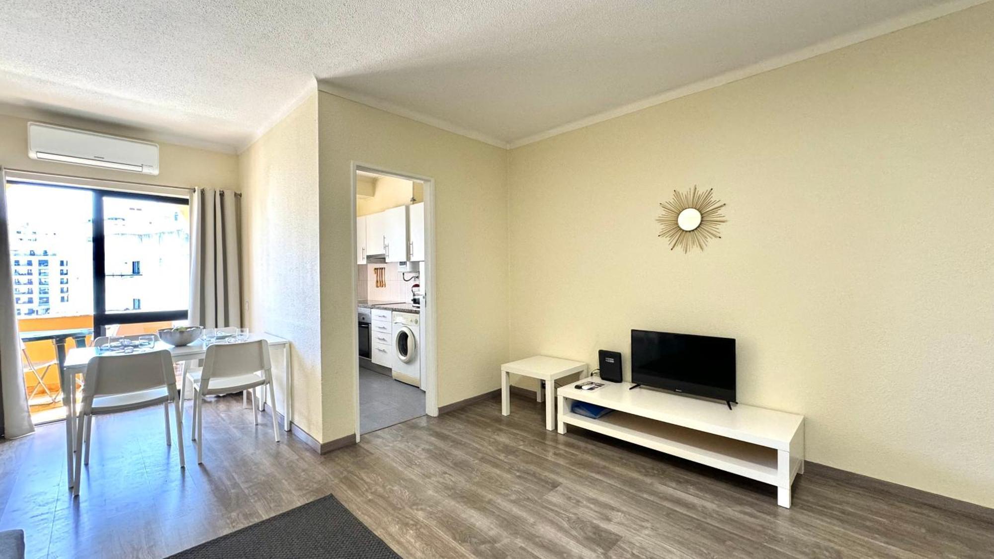 Praia Da Rocha, 5-F, Charming Apartment With Air Conditioning - Patio Da Rocha By Ig Portimao Exterior photo